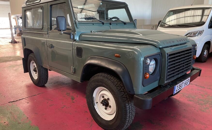 Land Rover Defender 90 S