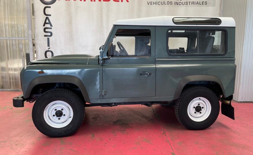 Land Rover Defender 90 S