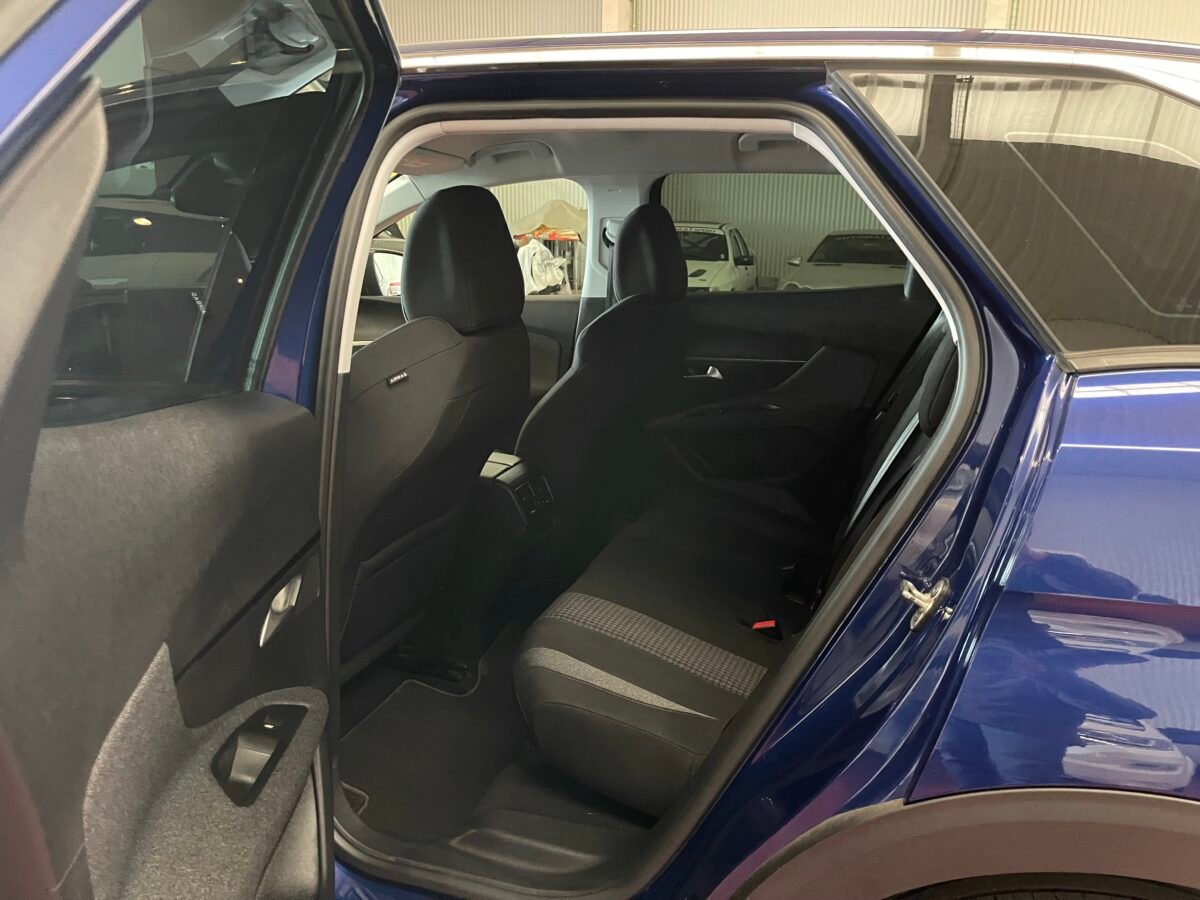 PEUGEOT 3008 1.5Hdi Active