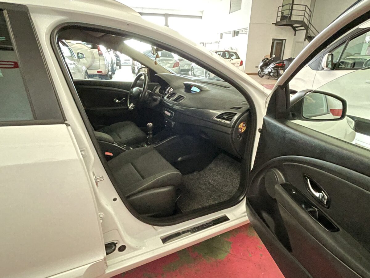 RENAULT Megane 1.2 Tce Sport Tourer