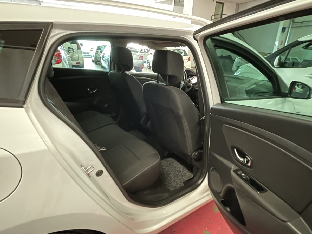 RENAULT Megane 1.2 Tce Sport Tourer
