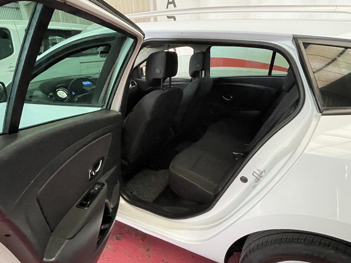 RENAULT Megane 1.2 Tce Sport Tourer