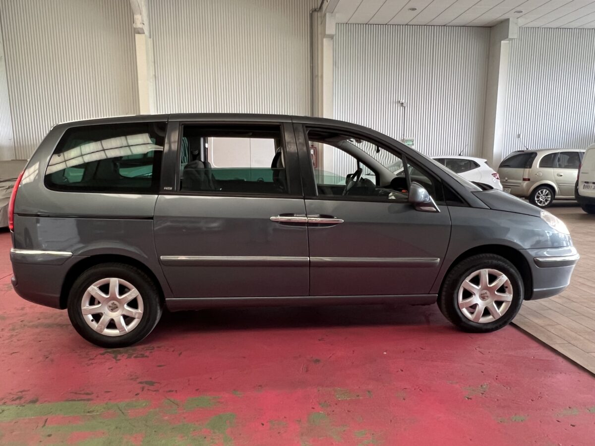 PEUGEOT 807 2.0HDI Confort
