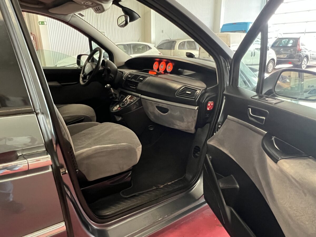 PEUGEOT 807 2.0HDI Confort
