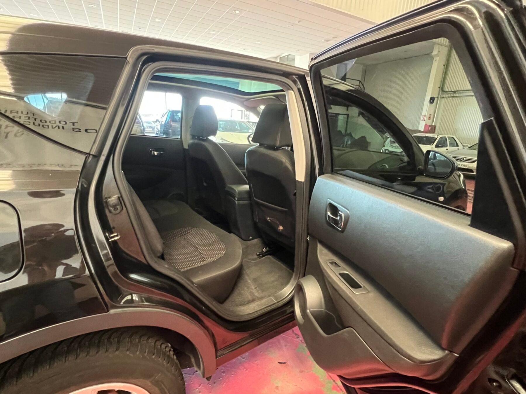 NISSAN Qasqhai 2.0G Tekna