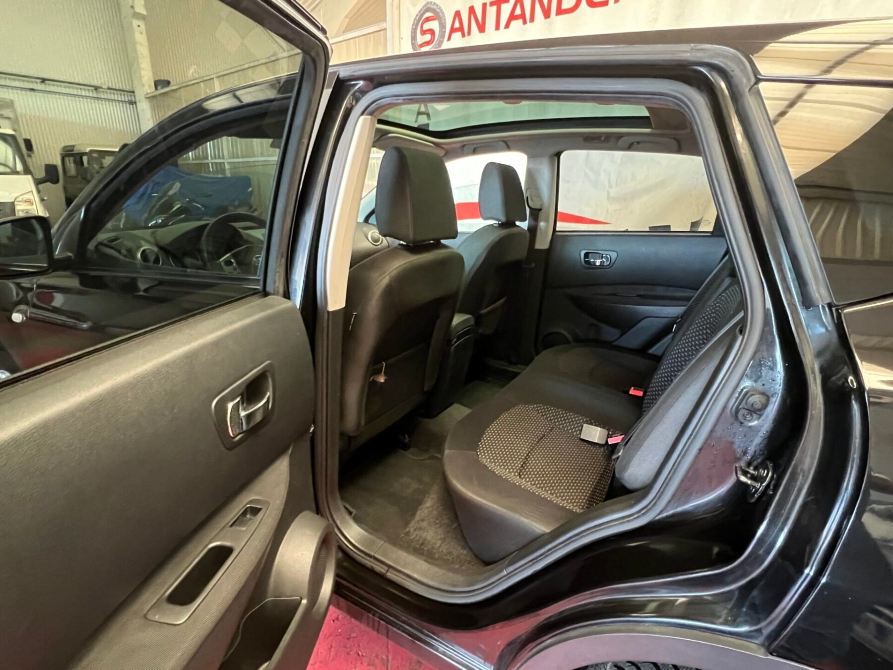 NISSAN Qasqhai 2.0G Tekna