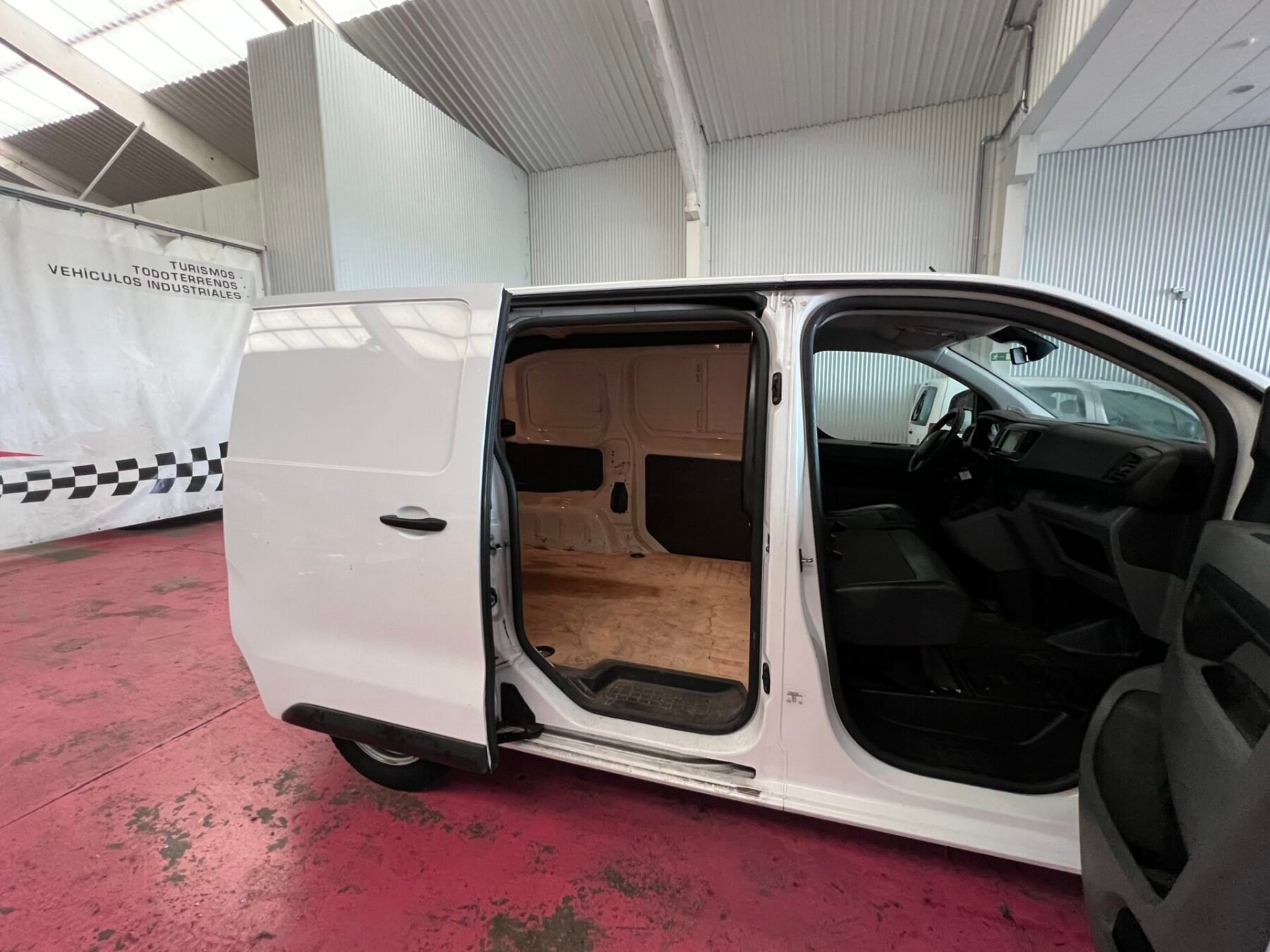 PEUGEOT Expert 1.5Hdi Compact