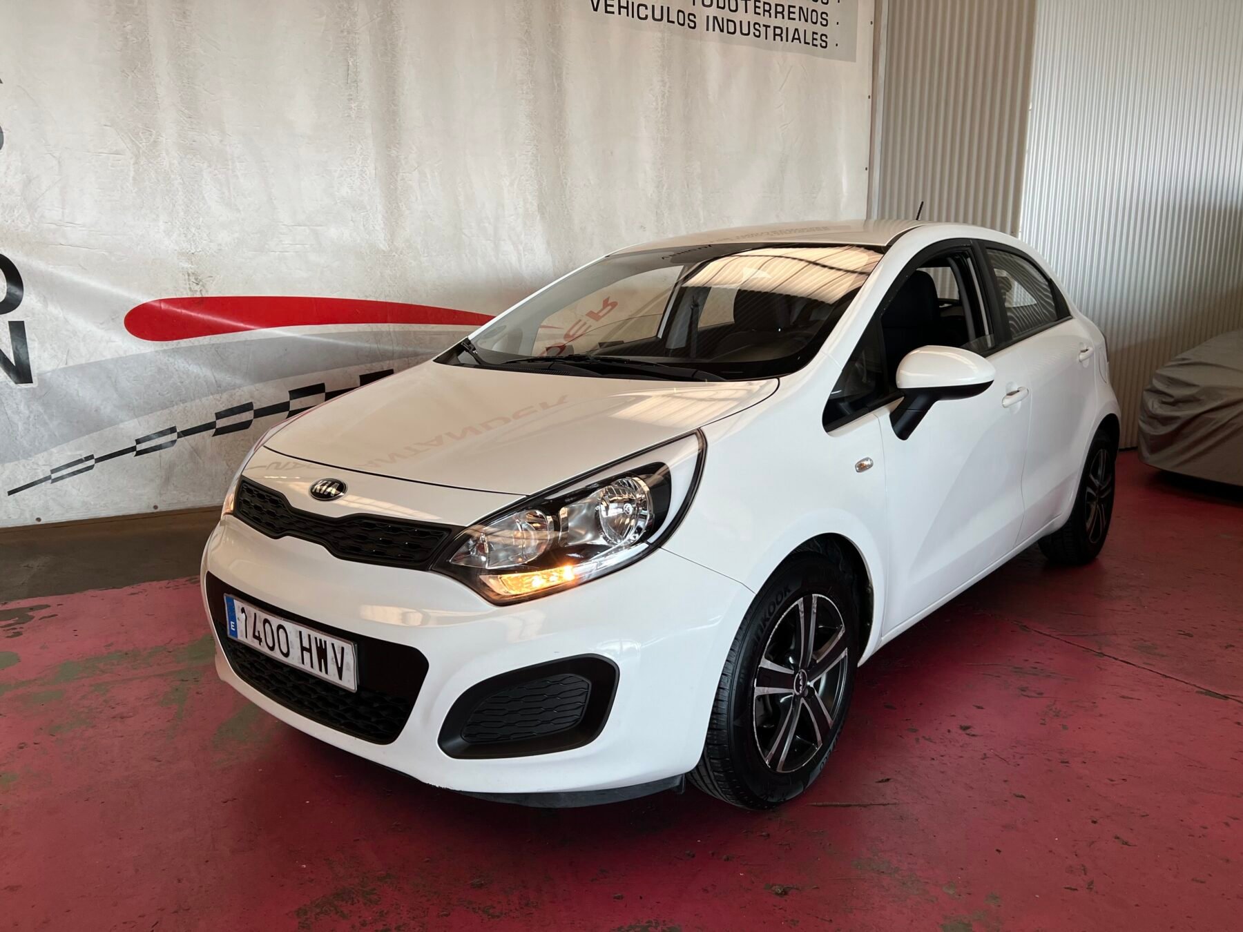 KIA Rio 1.2 CVVT Concept 