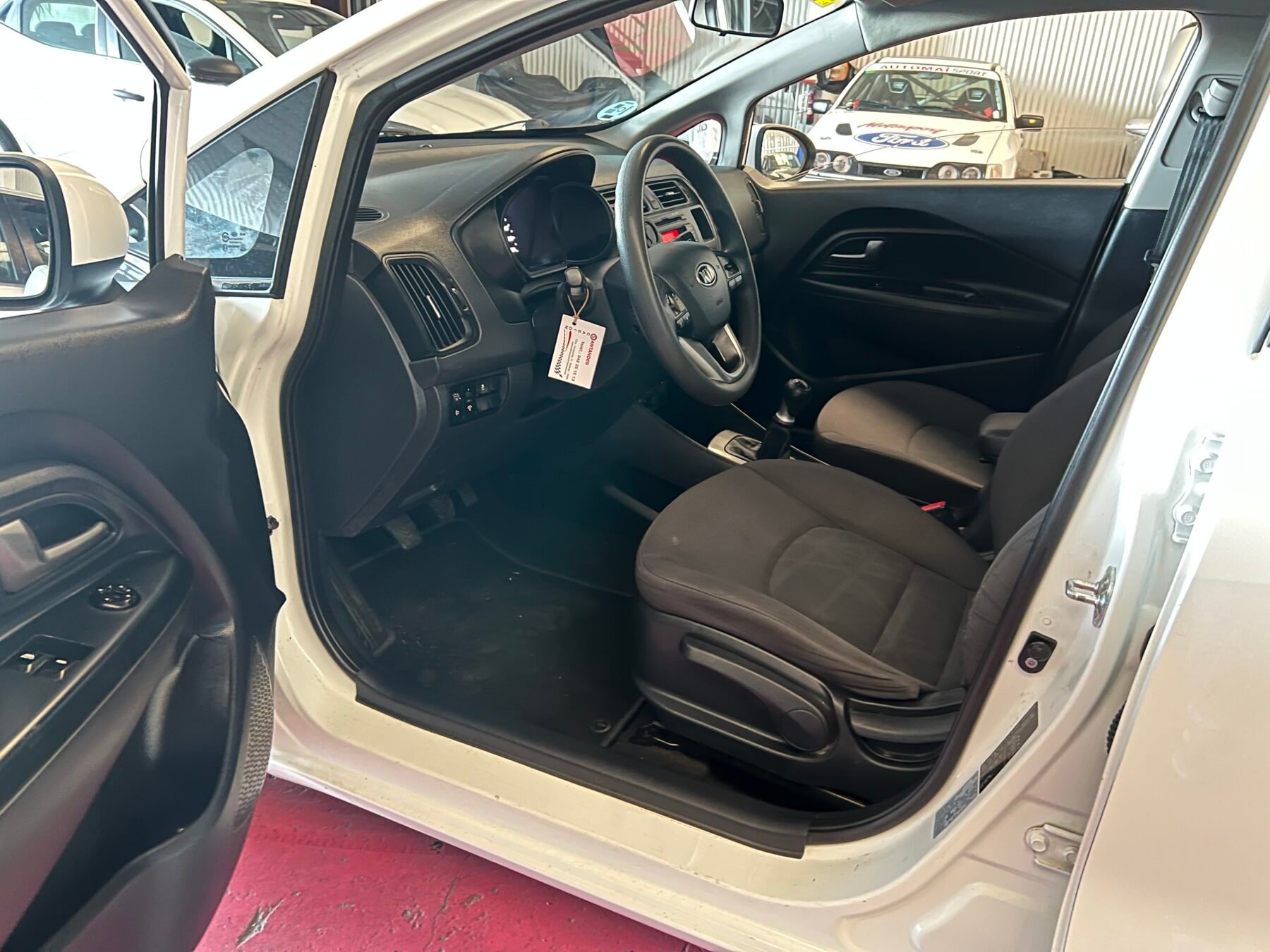 KIA Rio 1.2 CVVT Concept 