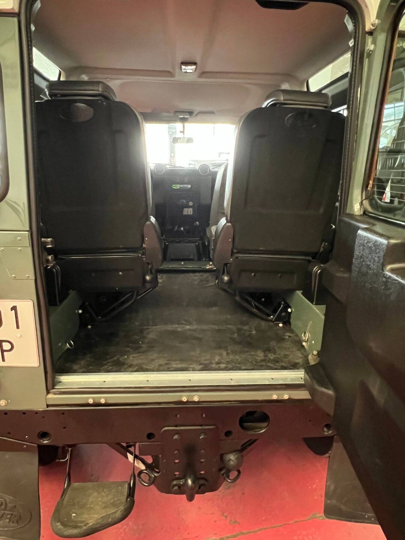 LAND-ROVER Defender 90 SE