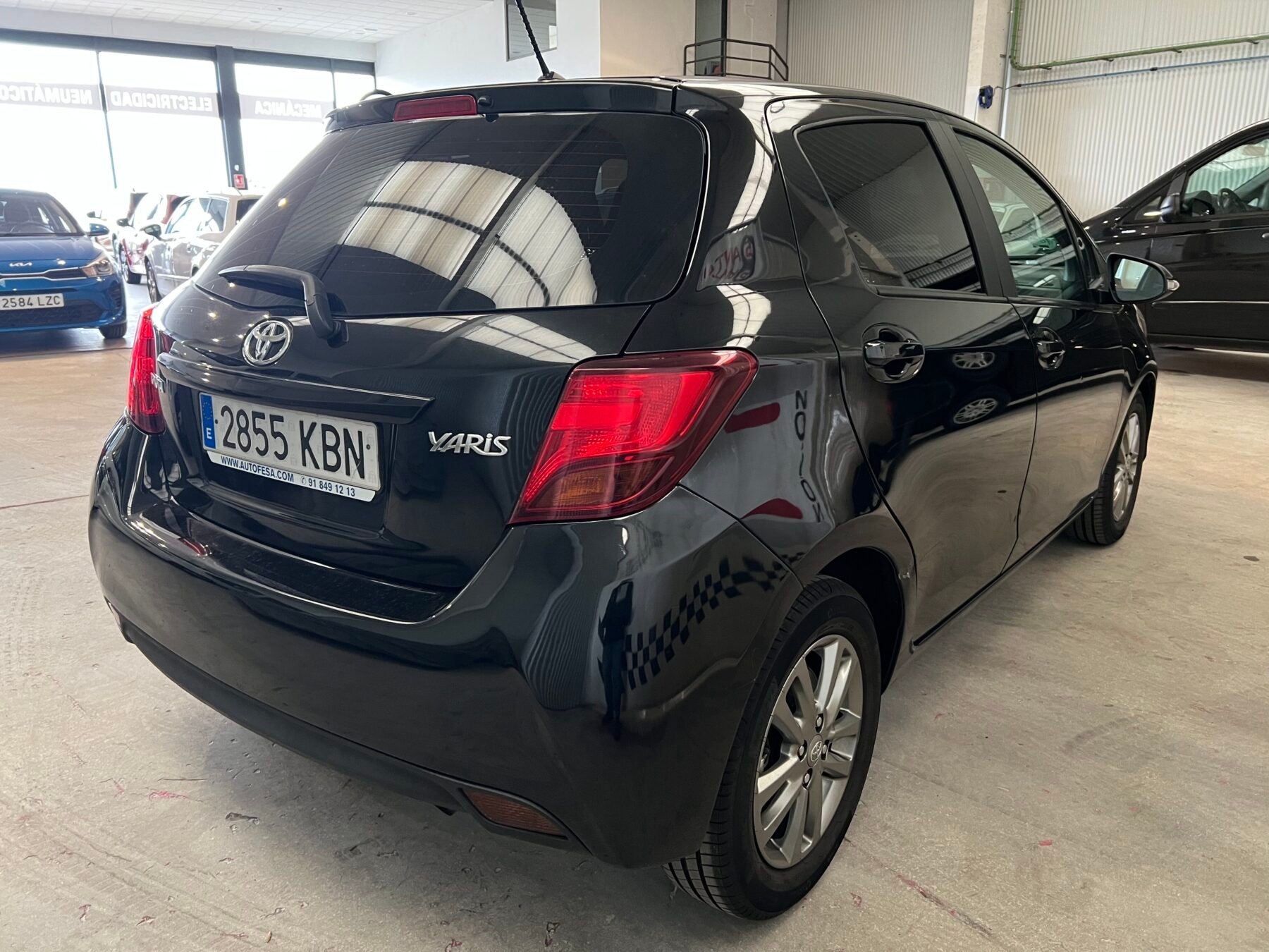 TOYOTA Yaris Active