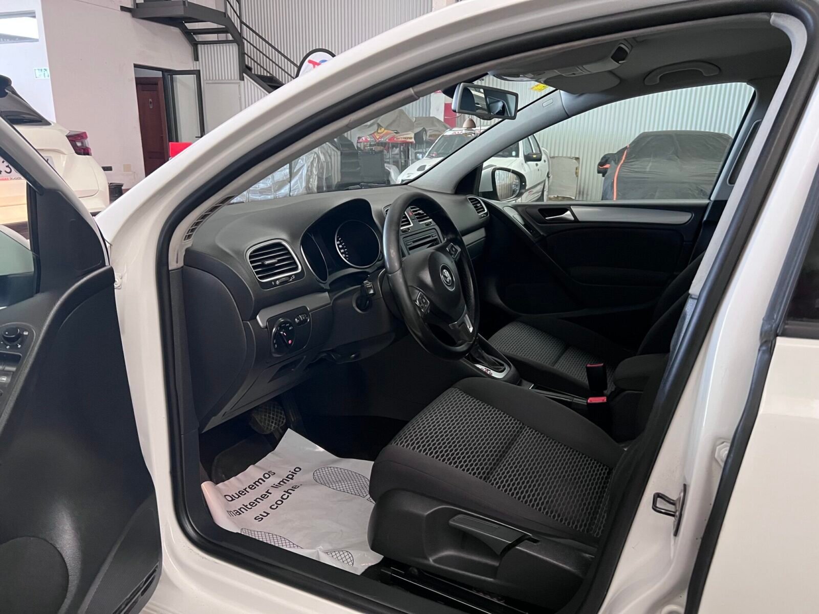 VOLKSWAGEN Golf 1.6Tdi DSG
