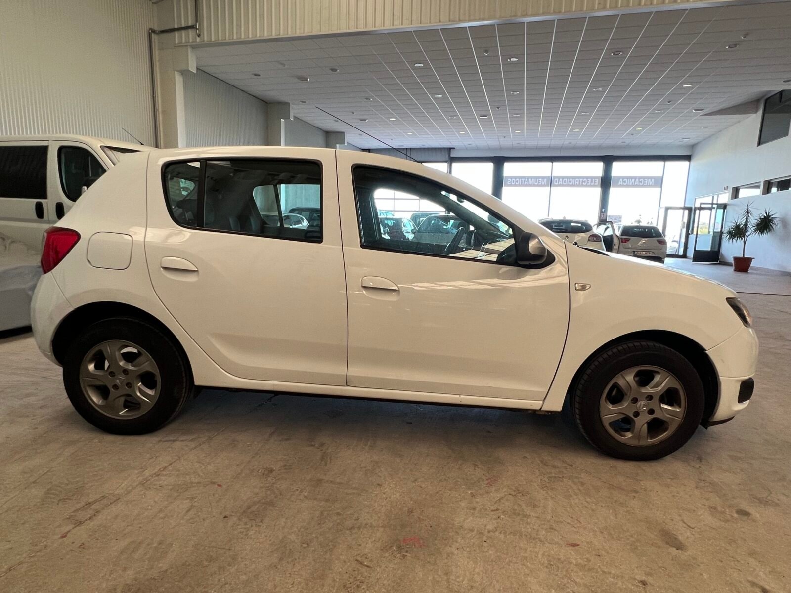 DACIA Sandero 1.5Dci Laureate