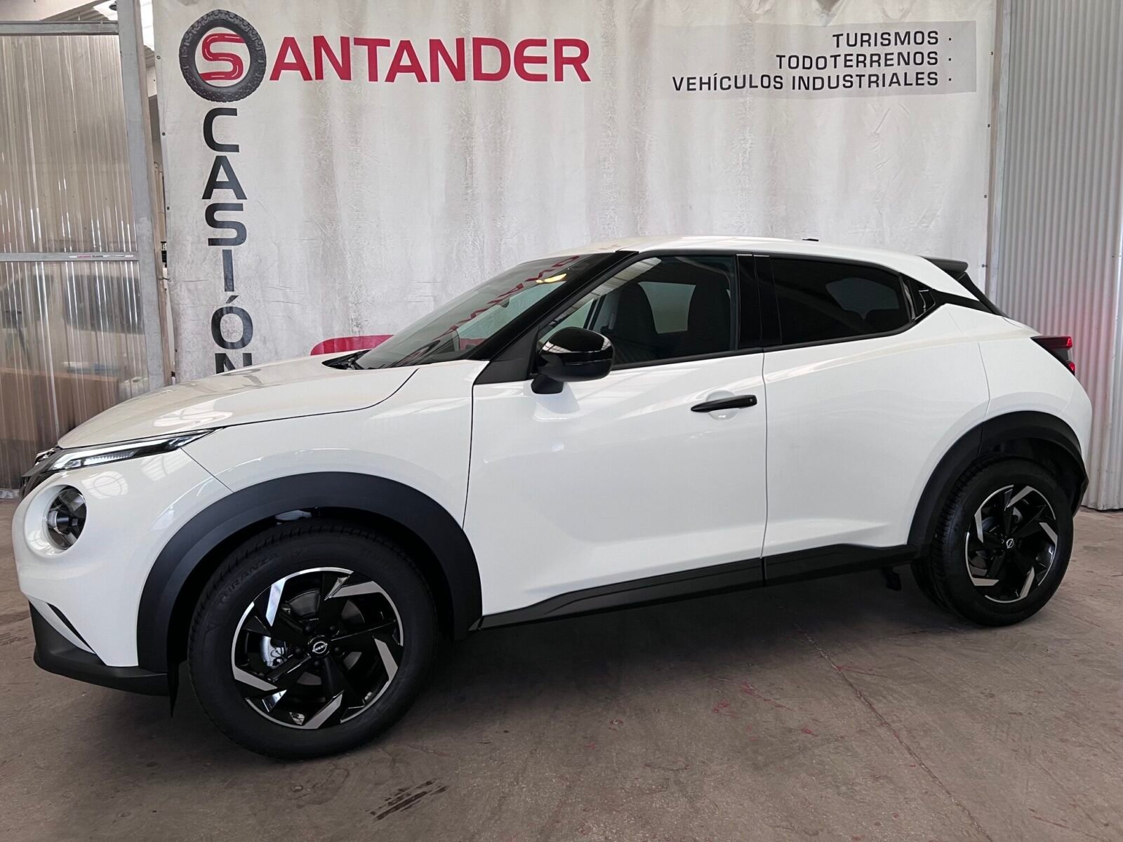 NISSAN Juke N-Conecta