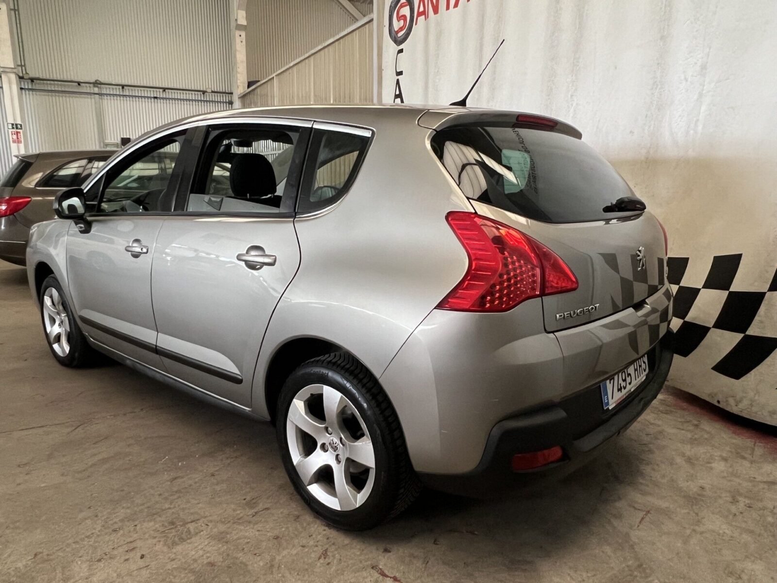 PEUGEOT 3008 1.6Hdi Premiun