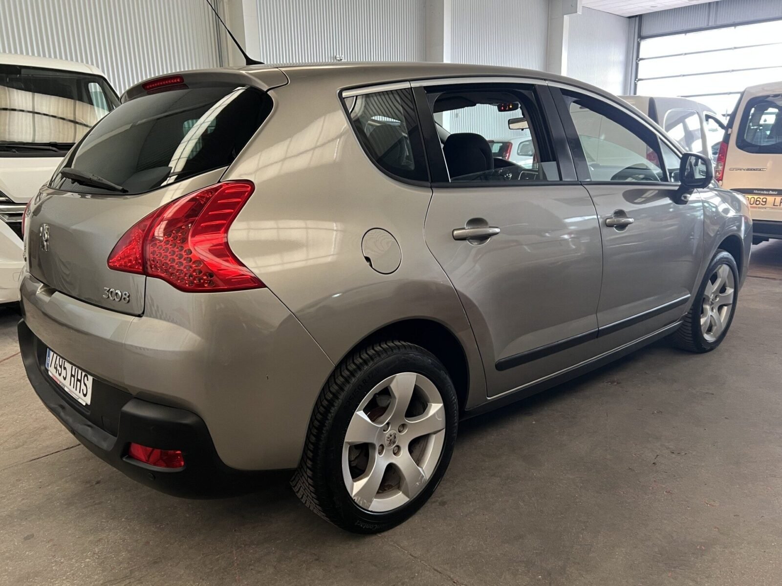 PEUGEOT 3008 1.6Hdi Premiun